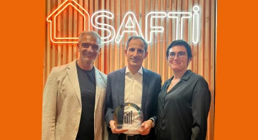 Les fondateurs de SAFTI ont remporté le prix de l'Entrepreneur 2023