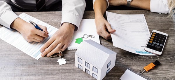Transactions immobilières : c'est quoi et pourquoi choisir ce métier ?  - SAFTI Recrutement